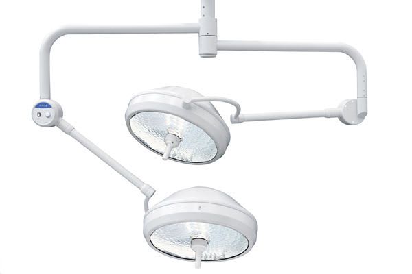 Lampe scialytique plafonnier - vue générale